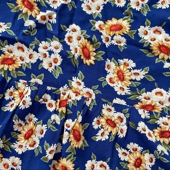 Navy Blue Sunflower Print Peplum Tank Top - Picture 2 of 5